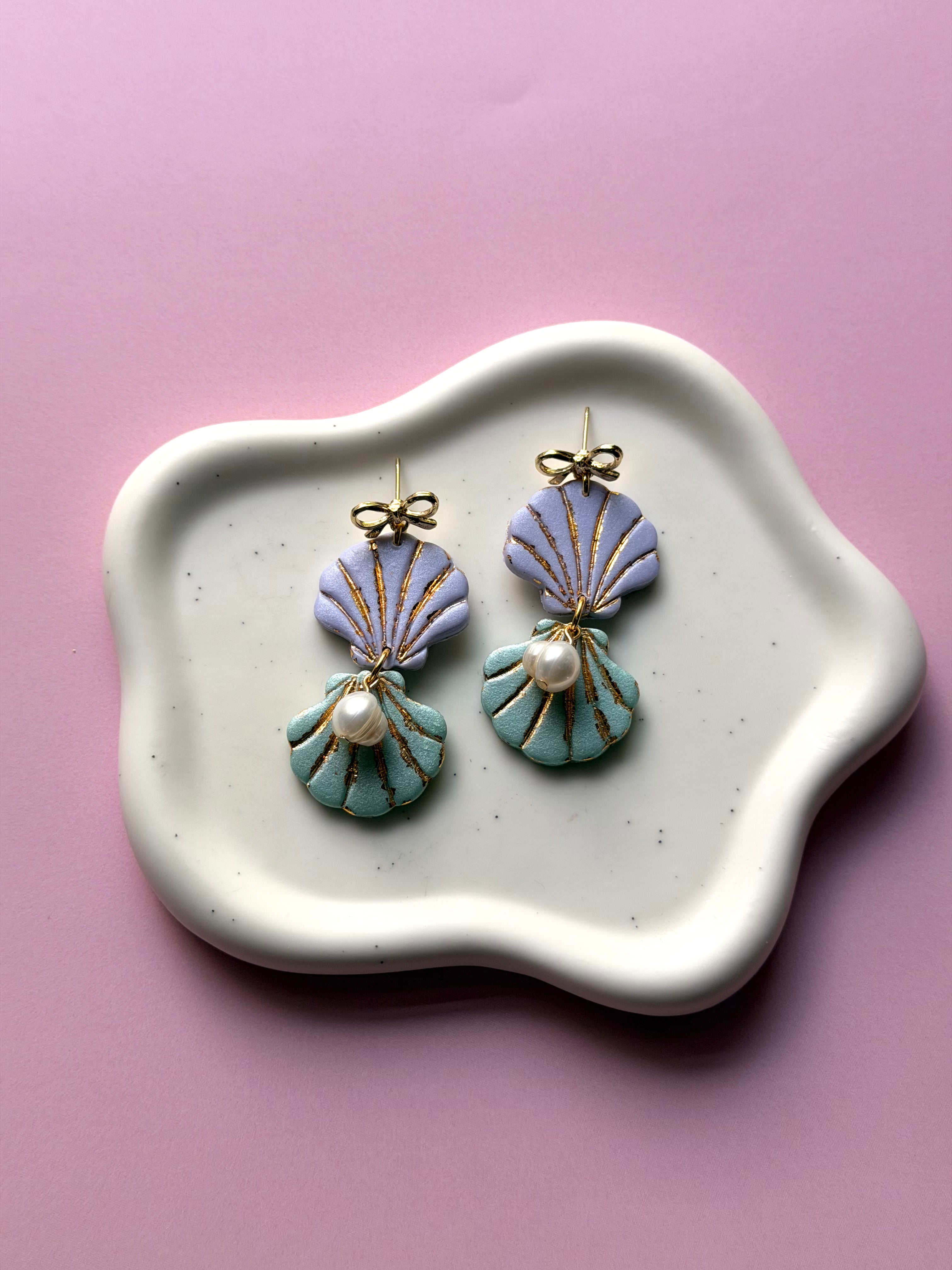 Double Mermaid Shells